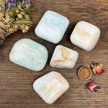 Load image into Gallery viewer, Caribbean Calcite