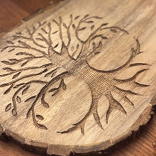 Load image into Gallery viewer, Wooden Chopping Board