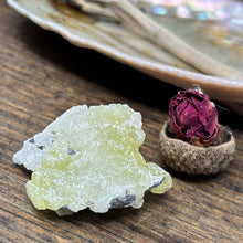 Load image into Gallery viewer, Brucite