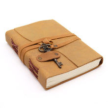 Load image into Gallery viewer, Oiled Tan Leather & Key - 200 pages - 13x18cm