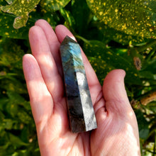 Load image into Gallery viewer, Labradorite Polished Point FS2 85g