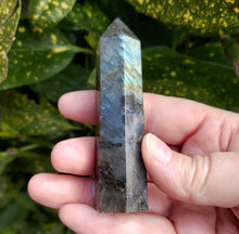 Load image into Gallery viewer, Labradorite Polished Point FS2 85g