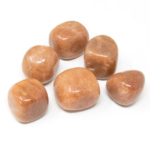 Load image into Gallery viewer, Peach Moonstone