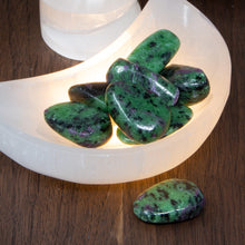 Load image into Gallery viewer, Ruby in Zoisite