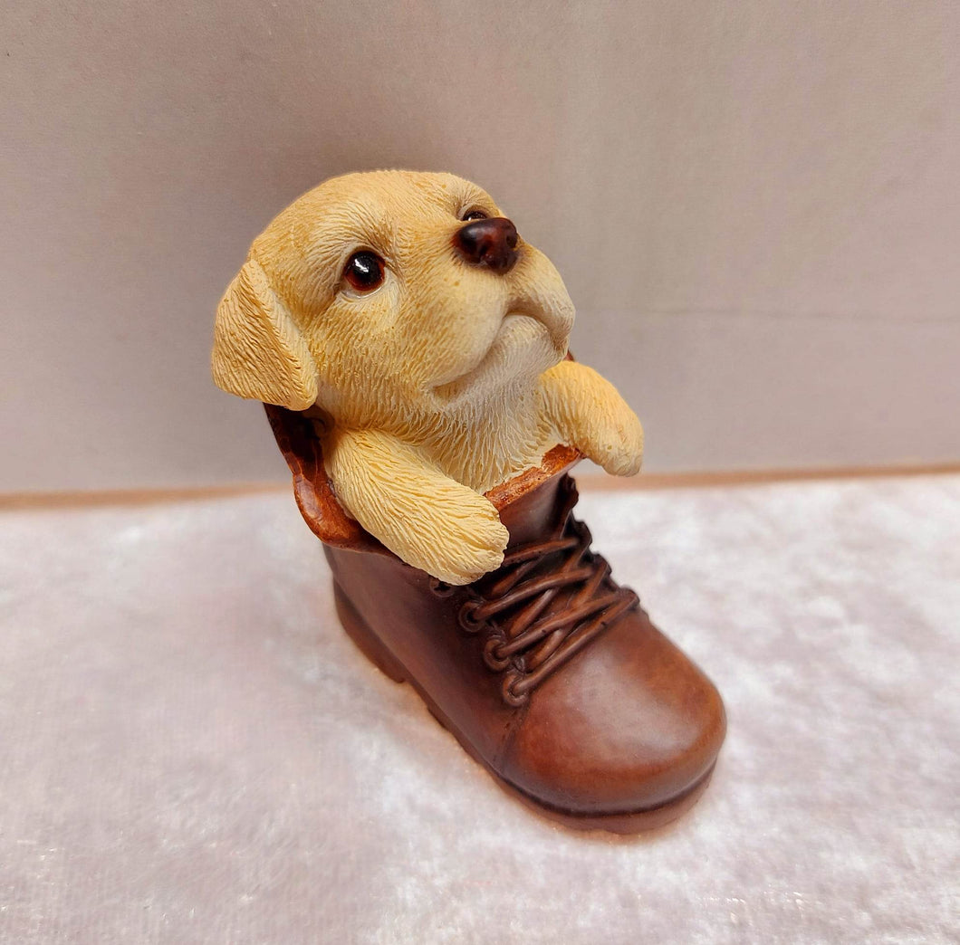 Vivid arts puppy in boot - Golden Labrador