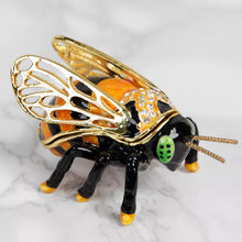 Load image into Gallery viewer, Treasured Trinkets - Bee
