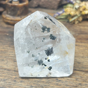 Quartz with Hematoid Inclusions