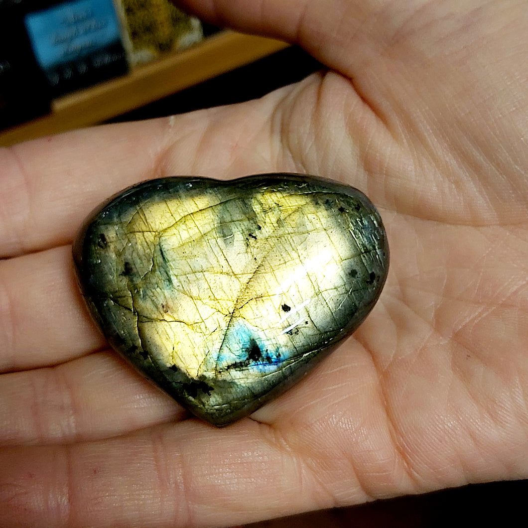 Laradorite Heart 66gms