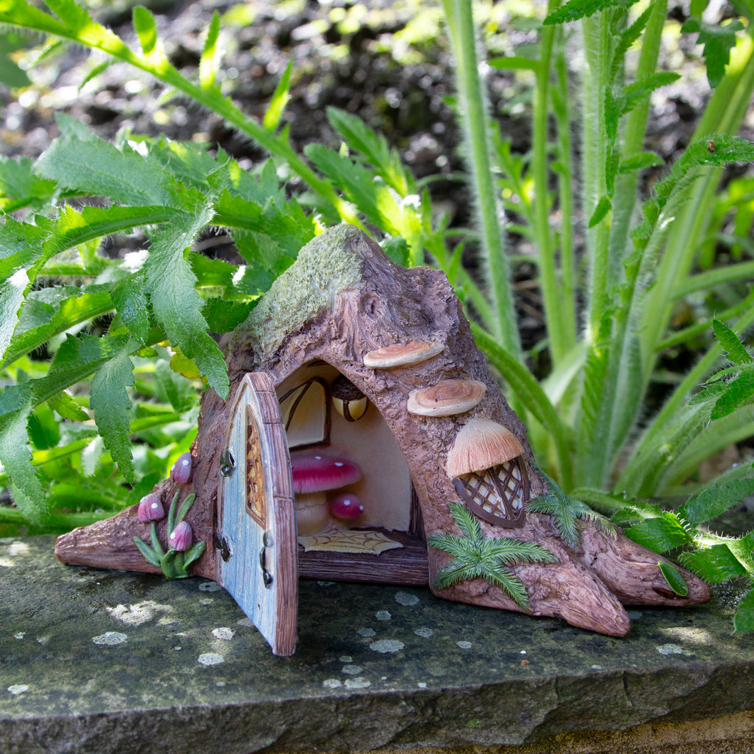 Opening Tree Trunk Fairy Door - Miniature World