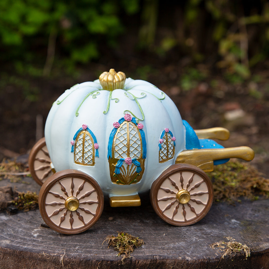Pumpkin Carriage - Miniature World