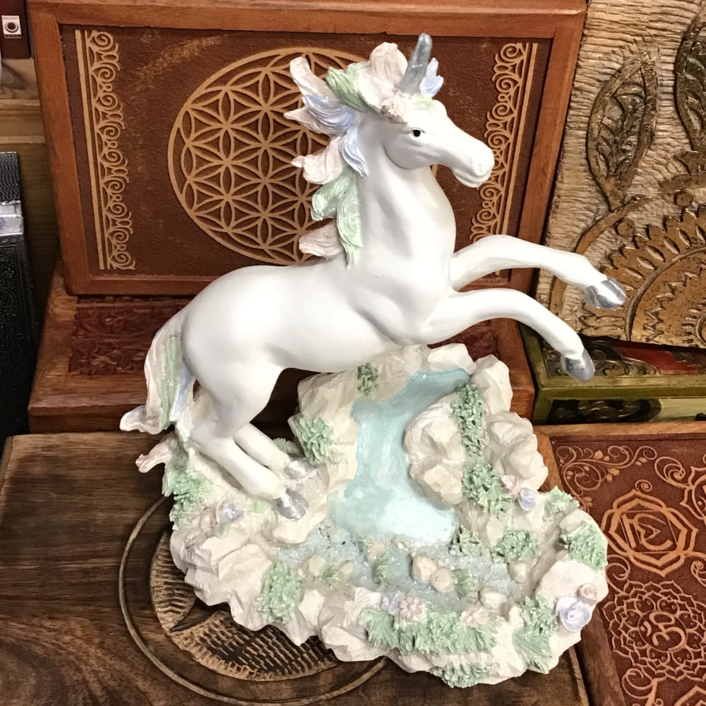 Rearing Unicorn - Unicorn Magic Collection - 076