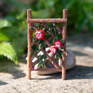 Rose Trellis - Miniature World