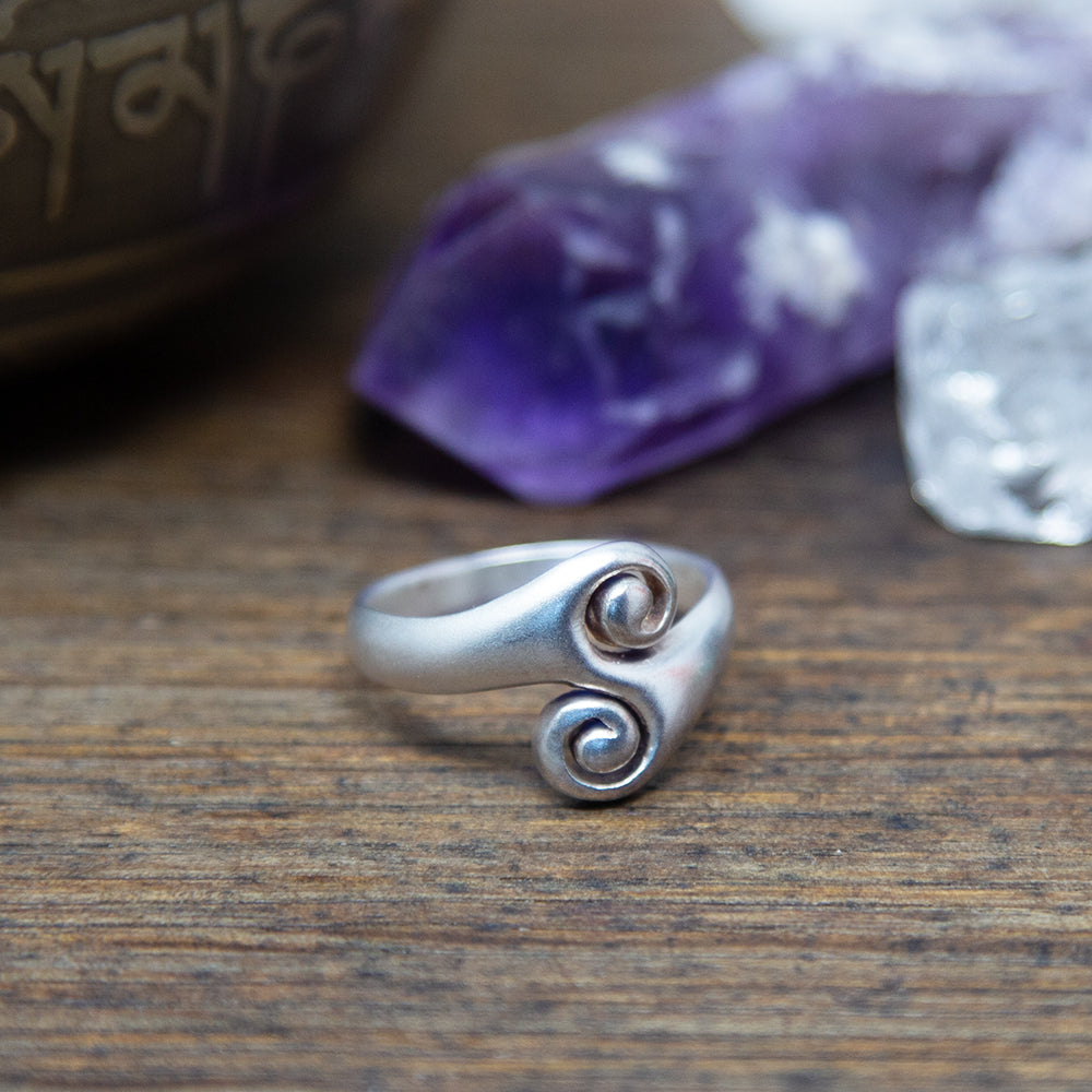 Silver hot sale swirl ring